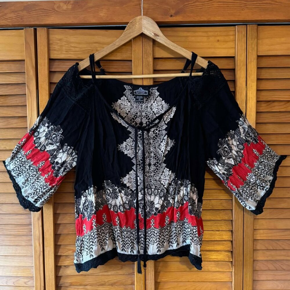 ANGIE | Cold Shoulder Tunic Top